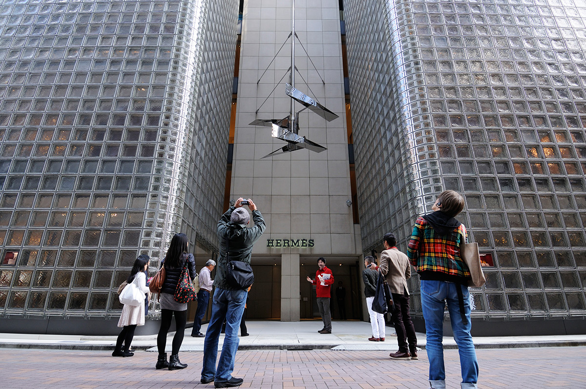 街全体がモダンなビルの博物館 銀座を歩いて学ぶ建築見学ツアー 日本最大級の編集プロダクション アーク コミュニケーションズ