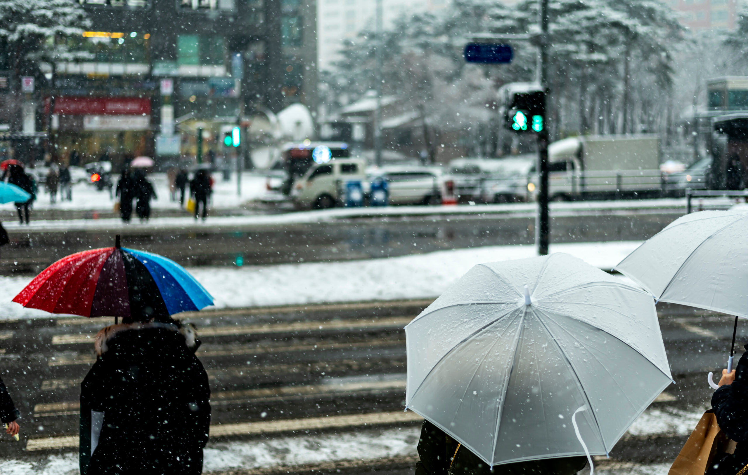 雪が降る韓国ソウルの風景写真